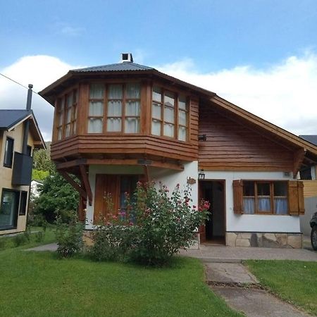 Cabana En El Centro Сан-Мартин-де-лос-Андес Экстерьер фото