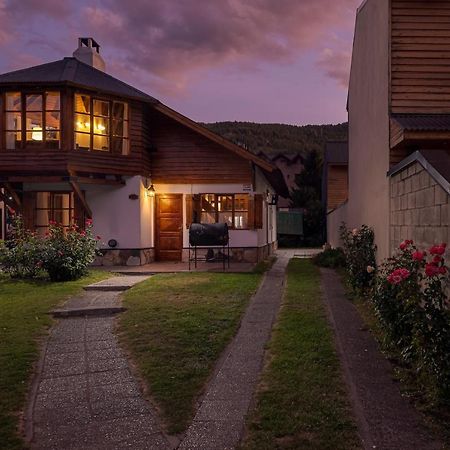 Cabana En El Centro Сан-Мартин-де-лос-Андес Экстерьер фото